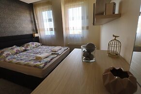 Galerius Golden Beach Apartment