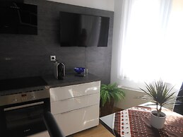 Galerius Golden Beach Apartment