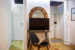 Colourful and Tasteful 2bedroom Apartment in Graça