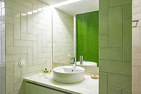 Colourful and Tasteful 2bedroom Apartment in Graça