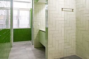 Colourful and Tasteful 2bedroom Apartment in Graça
