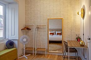 Colourful and Tasteful 2bedroom Apartment in Graça
