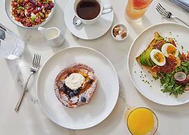 Thompson Savannah, by Hyatt