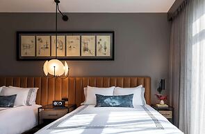 Thompson Savannah, by Hyatt