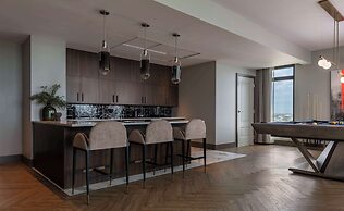 Thompson Savannah, by Hyatt