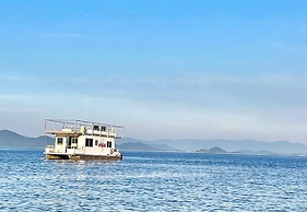 BEACH HOUSE at WANI BASE