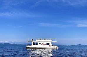 BEACH HOUSE at WANI BASE