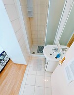 Sea-view Apartment - Sleeps 4, Parking & Balcony