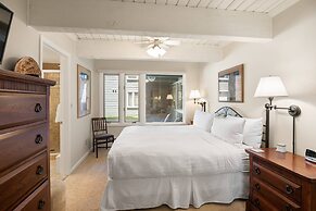 Cottonwoods by iTrip Aspen Snowmass