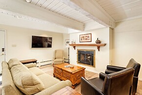 Cottonwoods by iTrip Aspen Snowmass