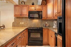 Cottonwoods by iTrip Aspen Snowmass