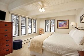 Cottonwoods by iTrip Aspen Snowmass