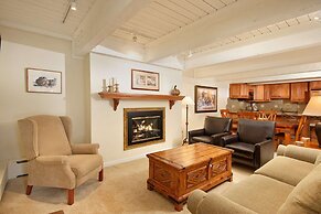 Cottonwoods by iTrip Aspen Snowmass