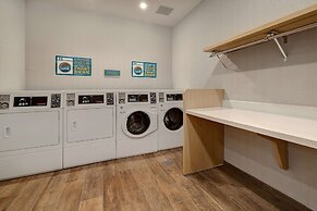 Home2 Suites Downtown Nashville/Metrocenter