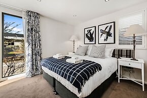 Central Queenstown 3-Bed Villa by Staysouth