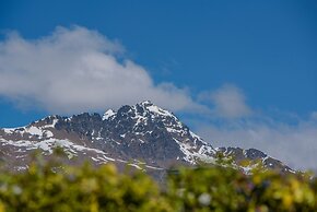 Central Queenstown 3-Bed Villa by Staysouth