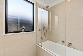 Central Queenstown 3-Bed Villa by Staysouth