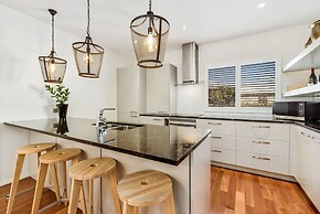 Central Queenstown 3-Bed Villa by Staysouth