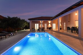 Villa Casa Kasijan