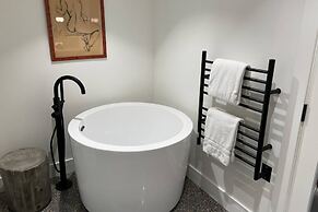 700 Monarch Condos by iTrip Aspen Snowmass