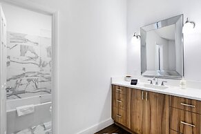 700 Monarch Condos by iTrip Aspen Snowmass