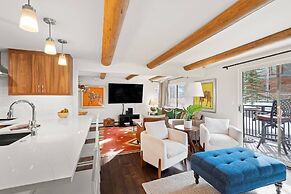 700 Monarch Condos by iTrip Aspen Snowmass