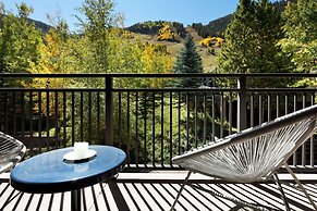 700 Monarch Condos by iTrip Aspen Snowmass