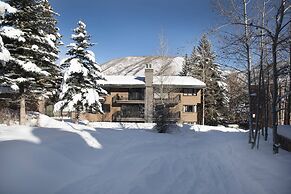 700 Monarch Condos by iTrip Aspen Snowmass