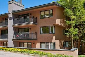 700 Monarch Condos by iTrip Aspen Snowmass