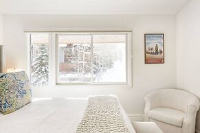 700 Monarch Condos by iTrip Aspen Snowmass