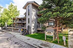 700 Monarch Condos by iTrip Aspen Snowmass