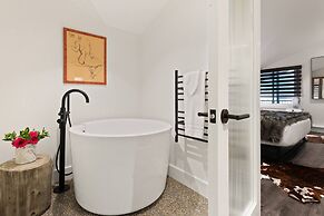 700 Monarch Condos by iTrip Aspen Snowmass