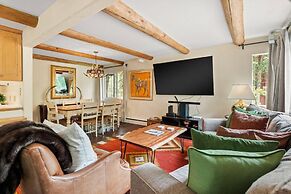 700 Monarch Condos by iTrip Aspen Snowmass