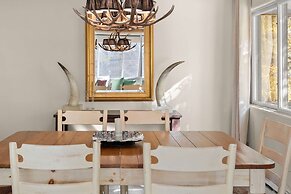 700 Monarch Condos by iTrip Aspen Snowmass