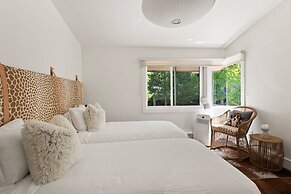 700 Monarch Condos by iTrip Aspen Snowmass