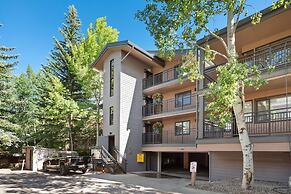 700 Monarch Condos by iTrip Aspen Snowmass