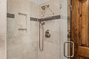 Mountain Queen Condos by iTrip Aspen Snowmass