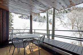 Mountain Queen Condos by iTrip Aspen Snowmass
