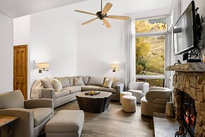 Mountain Queen Condos by iTrip Aspen Snowmass