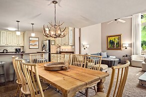 Mountain Queen Condos by iTrip Aspen Snowmass