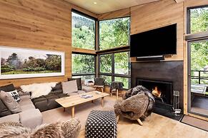 Mountain Queen Condos by iTrip Aspen Snowmass