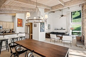 Mountain Queen Condos by iTrip Aspen Snowmass
