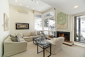 Mountain Queen Condos by iTrip Aspen Snowmass