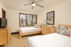 Mountain Queen Condos by iTrip Aspen Snowmass