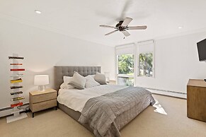 Mountain Queen Condos by iTrip Aspen Snowmass