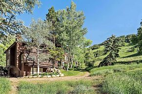 Mountain Queen Condos by iTrip Aspen Snowmass