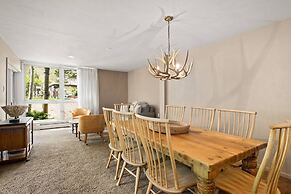 Mountain Queen Condos by iTrip Aspen Snowmass