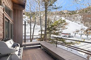 Mountain Queen Condos by iTrip Aspen Snowmass