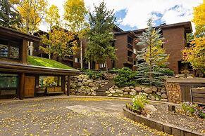 Mountain Queen Condos by iTrip Aspen Snowmass