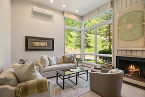 Mountain Queen Condos by iTrip Aspen Snowmass